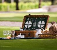 Outdoor lunch at Chateau La Tour Carnet